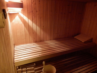 Eine finnische Sauna gehört ebenso dazu Eine finnische Sauna gehört ebenso dazu